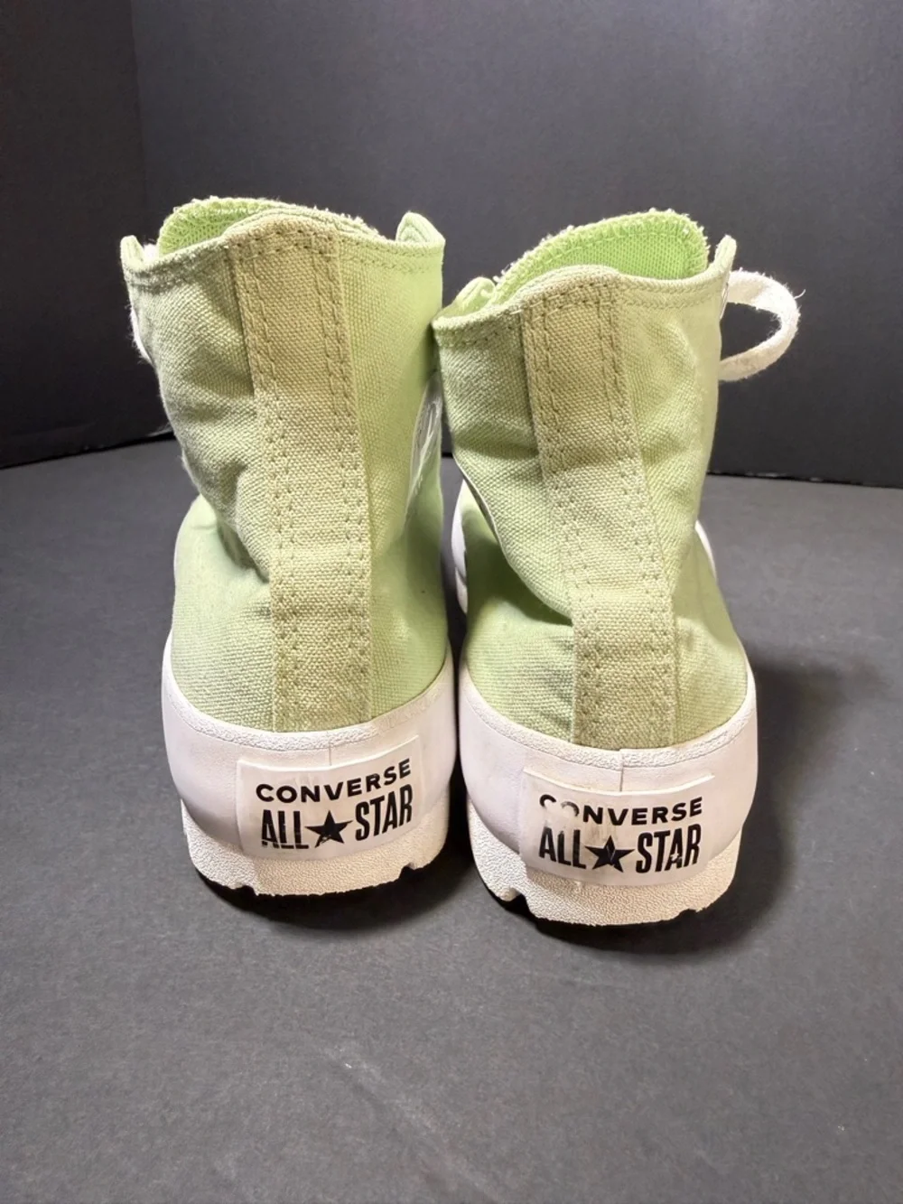 Converse Kids High Top chunky heel Sneakers in Pale Green and White sz 5.5